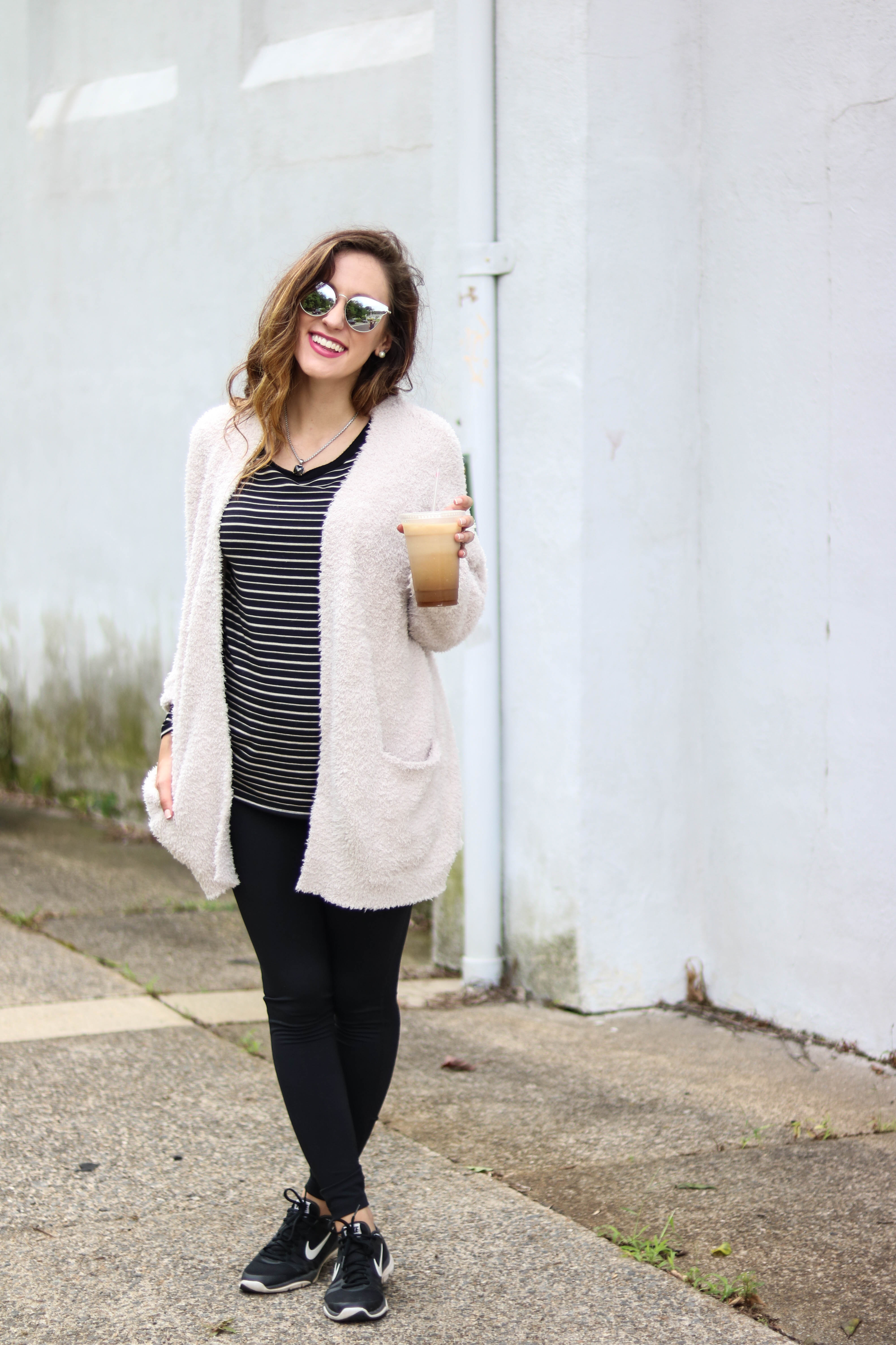 1 Thing, 3 Ways: Barefoot Dreams Cardigan. Philadelphia style blogger, Erica of Coming Up Roses, styles this on sale Barefoot Dreams Cardigan three different ways for transitioning to fall. Grab it while it's still on sale and in stock!