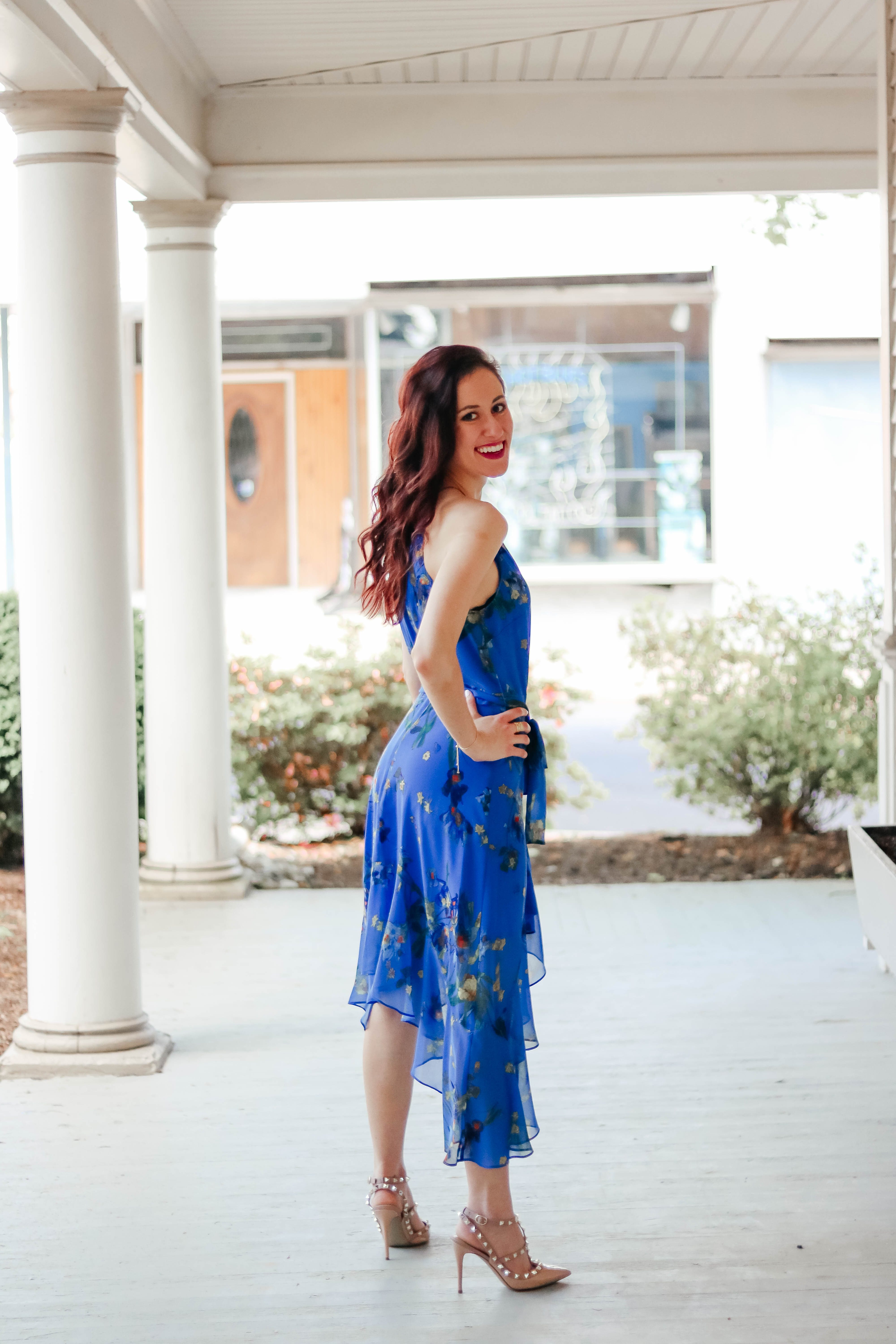 What to Wear to a Summer Wedding - This blue, floral watercolor dress is perfect if you're a summer wedding guest in need of a dress! + Valentino Rockstud dupes on Coming Up Roses