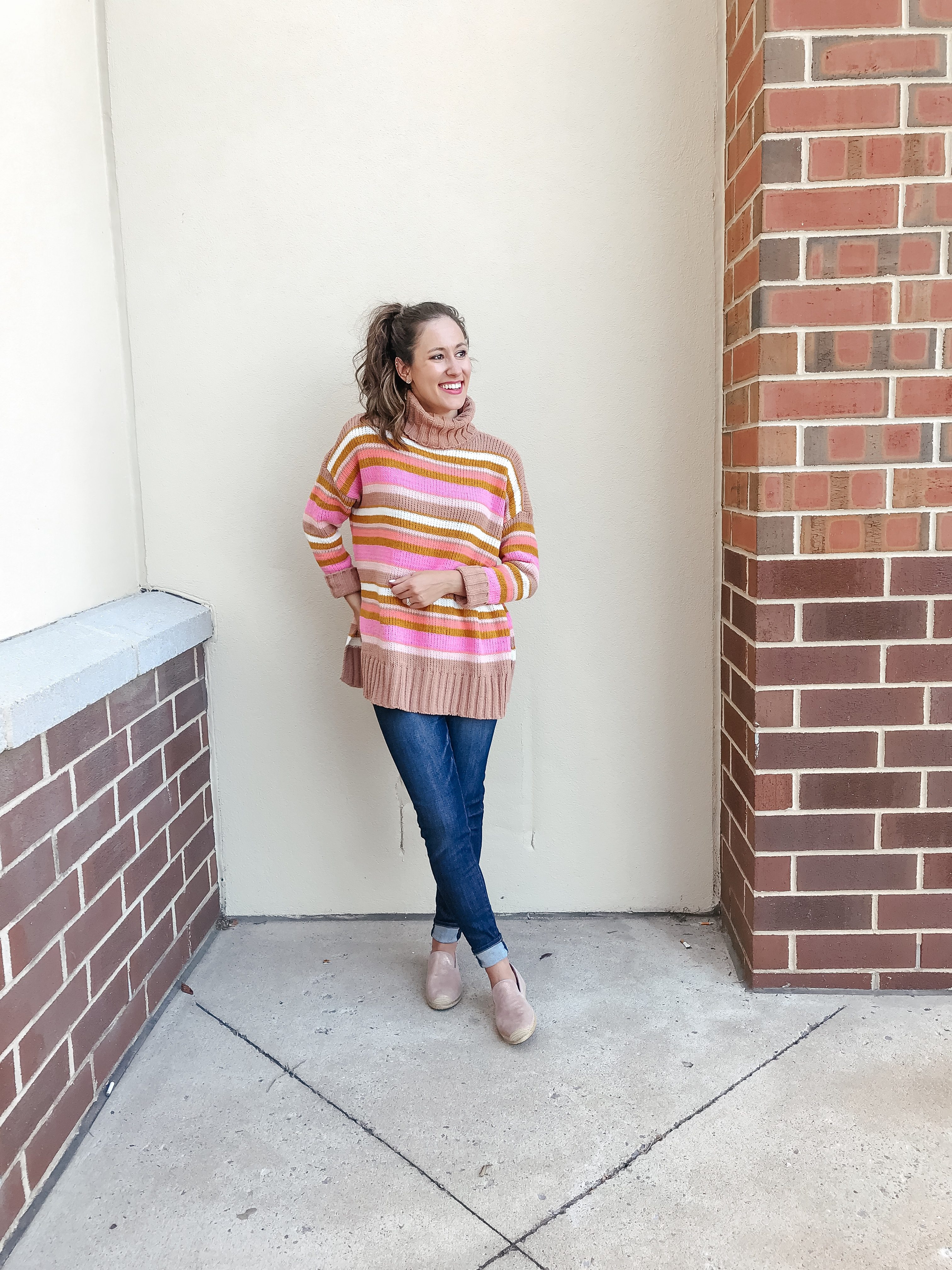 Chenille Aerie sweater ON SALE and easy fall outfit in the latest #AskE Q&A post on Coming Up Roses