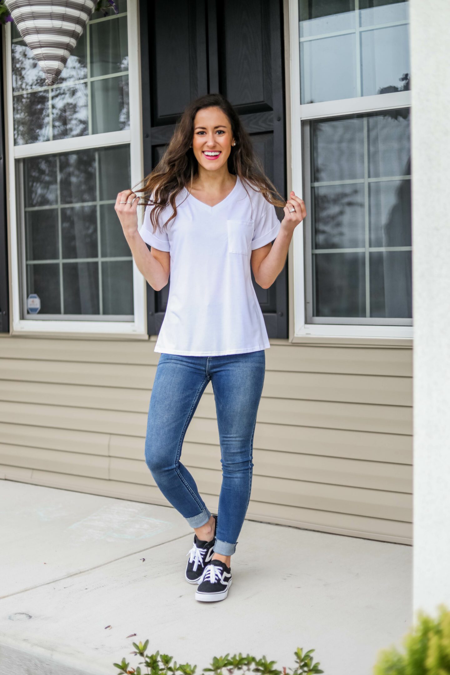 THE BEST WHITE T-SHIRTS (updated!) - Reviewing Aerie, Amazon, Target, J. Crew, Abercrombie + MORE white t-shirts on Coming Up Roses