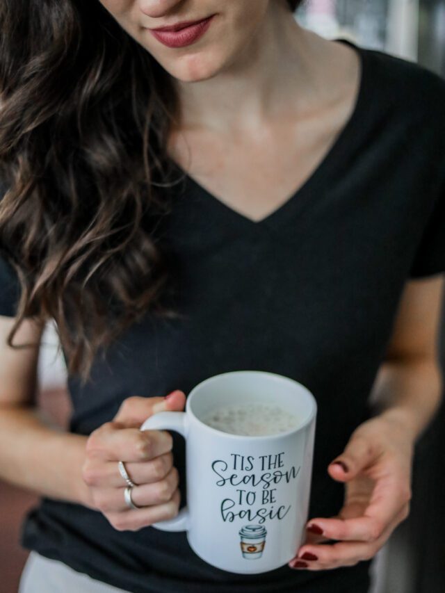 Homemade Pumpkin Spice Latte (2 Ways!)