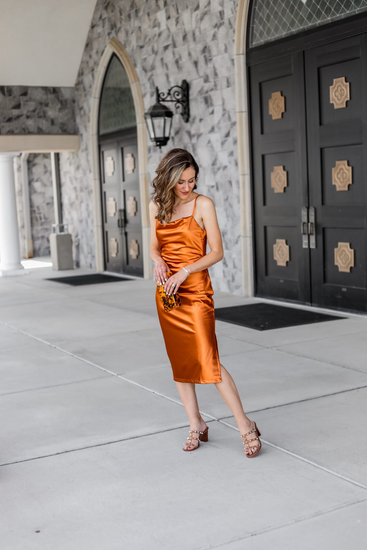 Stunning FALL WEDDING GUEST DRESS options under $50 - on Coming Up Roses