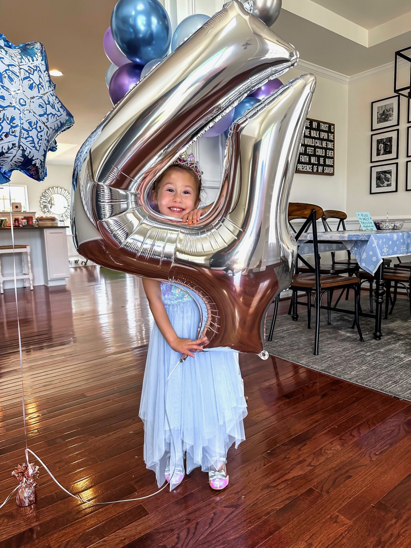 Olivia's FOUR-ozen Birthday - Frozen Birthday Party on Coming Up Roses