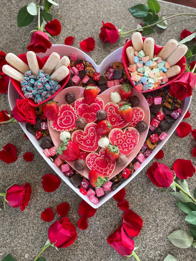 EASY VALENTINE’S DAY CHARCUTERIE BOARD (OF SWEET TREATS!)